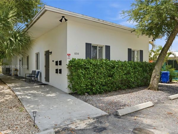 830 SE 14th St , Unit 2, Fort Lauderdale, FL 33316
