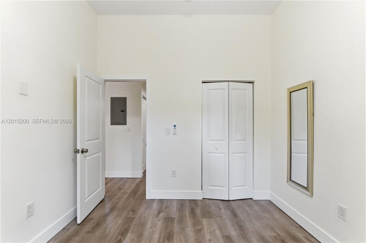 830 SE 14th St , Unit 2, Fort Lauderdale, FL 33316 Photo