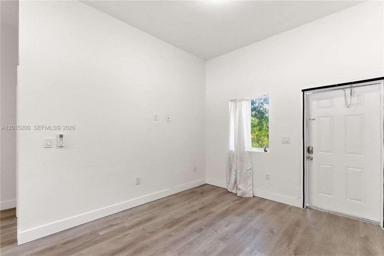 830 SE 14th St , Unit 2, Fort Lauderdale, FL 33316 Photo