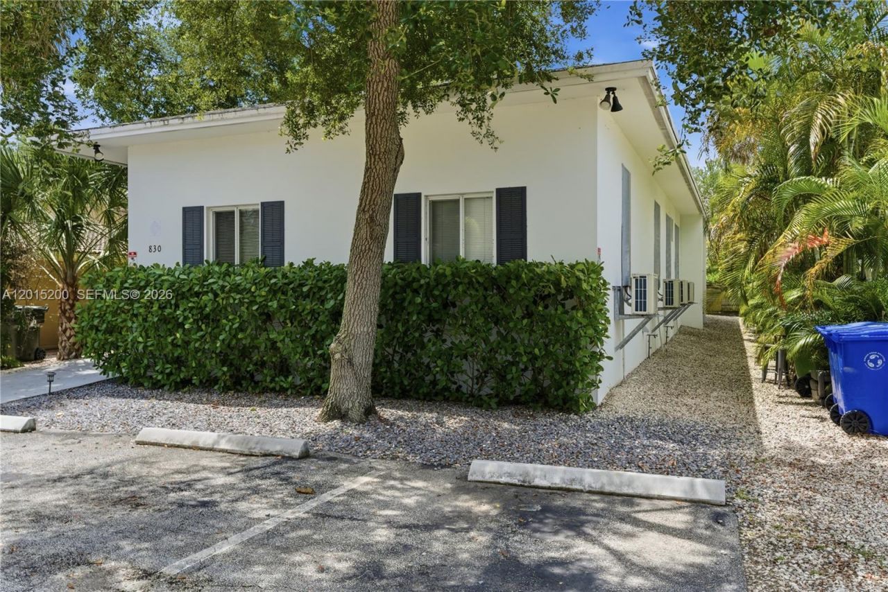 830 SE 14th St , Unit 2, Fort Lauderdale, FL 33316 Photo
