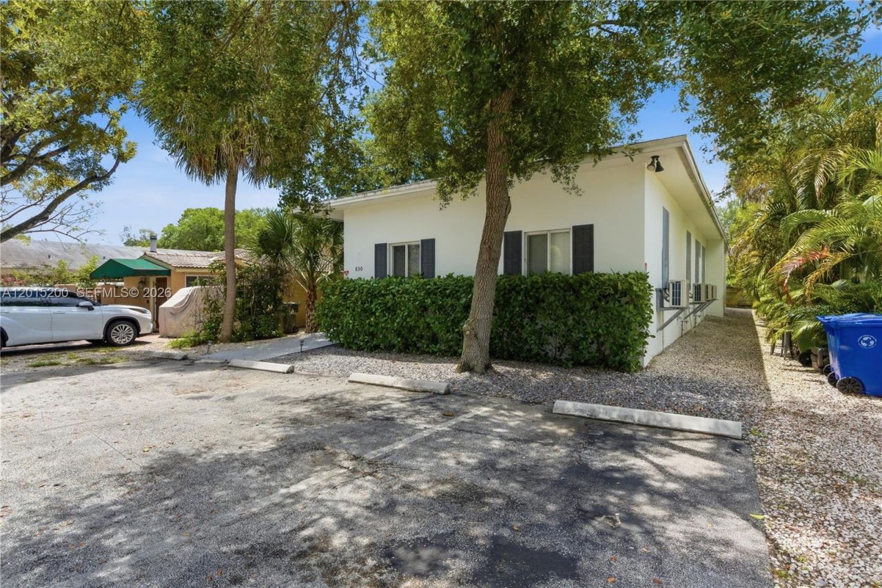 830 SE 14th St , Unit 2, Fort Lauderdale, FL 33316 Photo