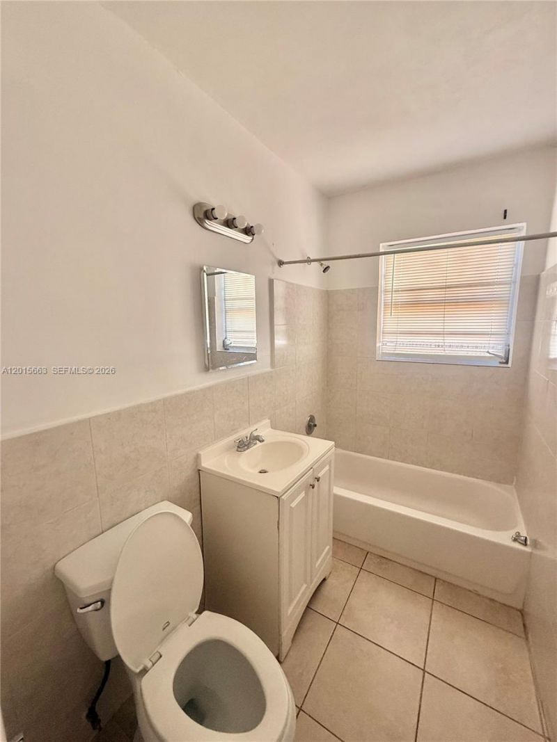 1903 Thomas St , Unit 8, Hollywood, FL 33020 Photo