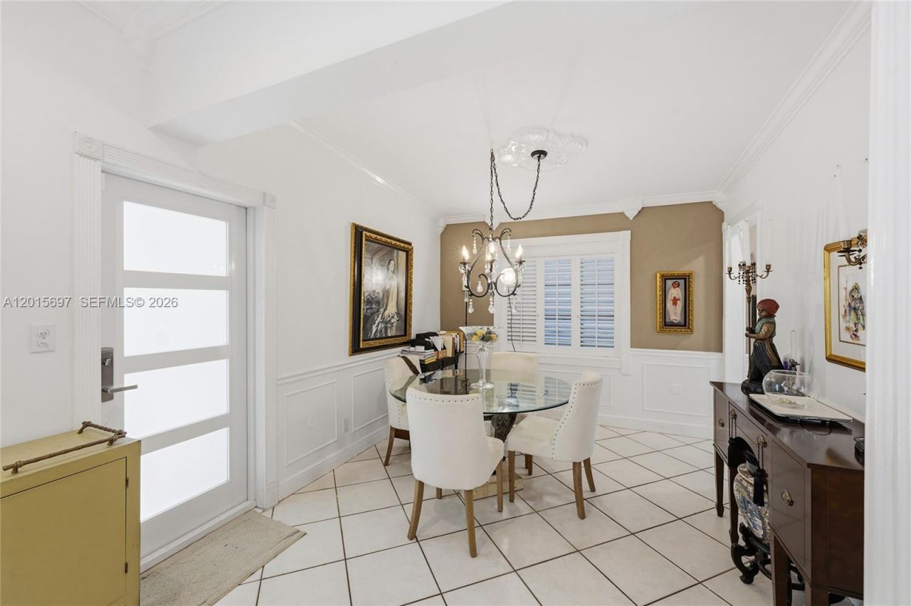 636 NE 17th Ter, Fort Lauderdale, FL 33304 Photo