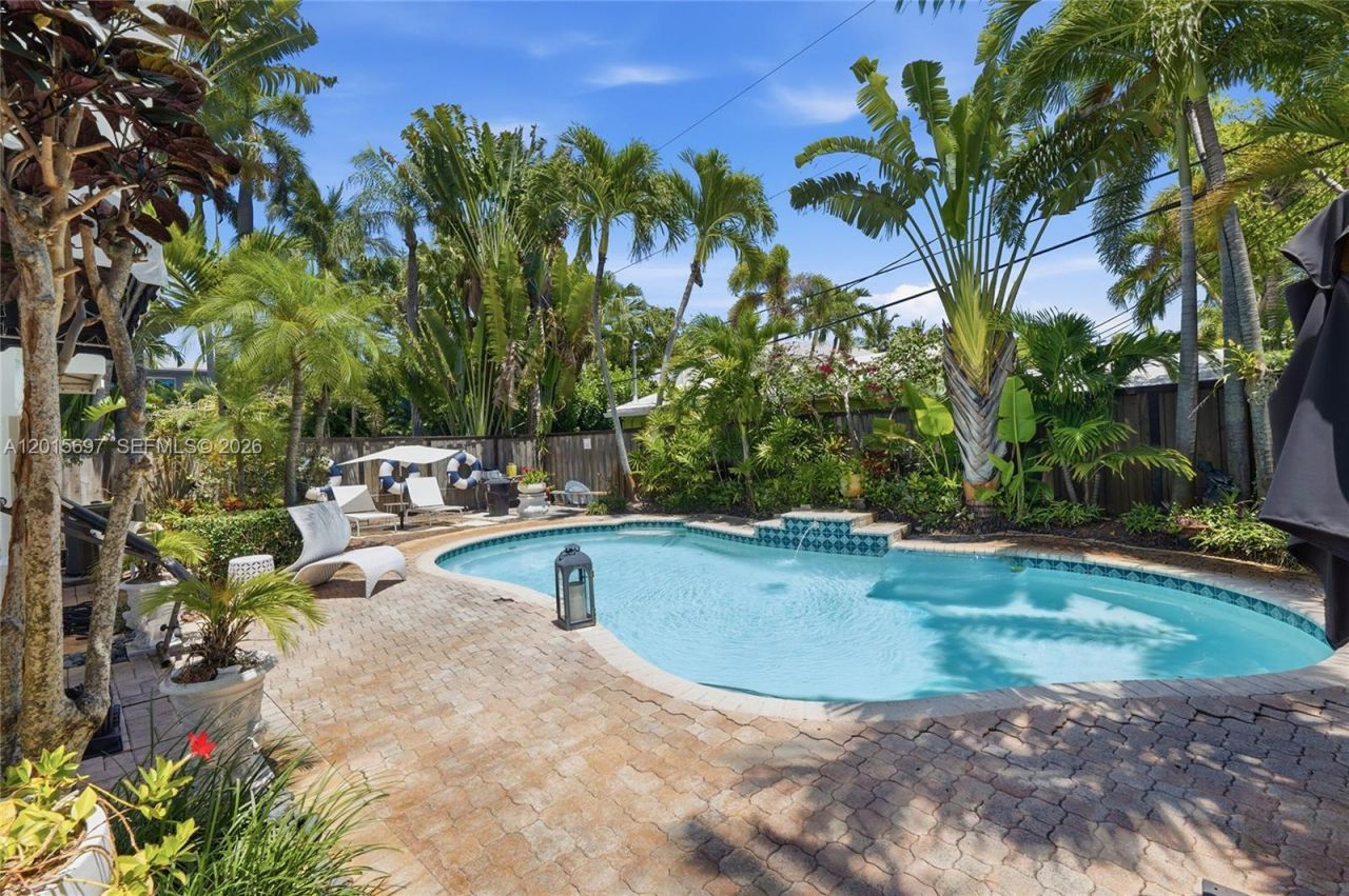 636 NE 17th Ter, Fort Lauderdale, FL 33304 Photo