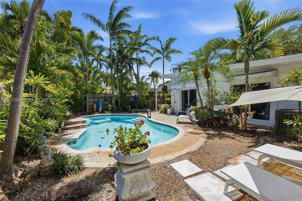 636 NE 17th Ter, Fort Lauderdale, FL 33304 Photo