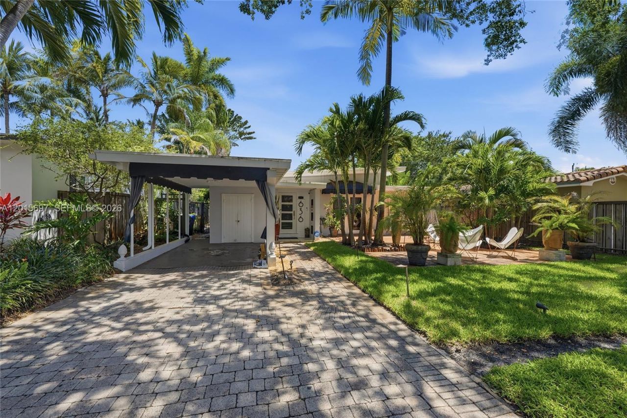636 NE 17th Ter, Fort Lauderdale, FL 33304 Photo