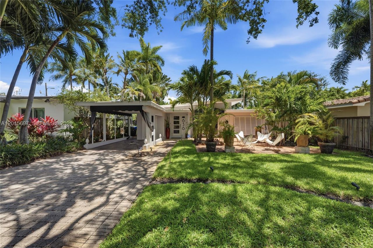 636 NE 17th Ter, Fort Lauderdale, FL 33304 Photo