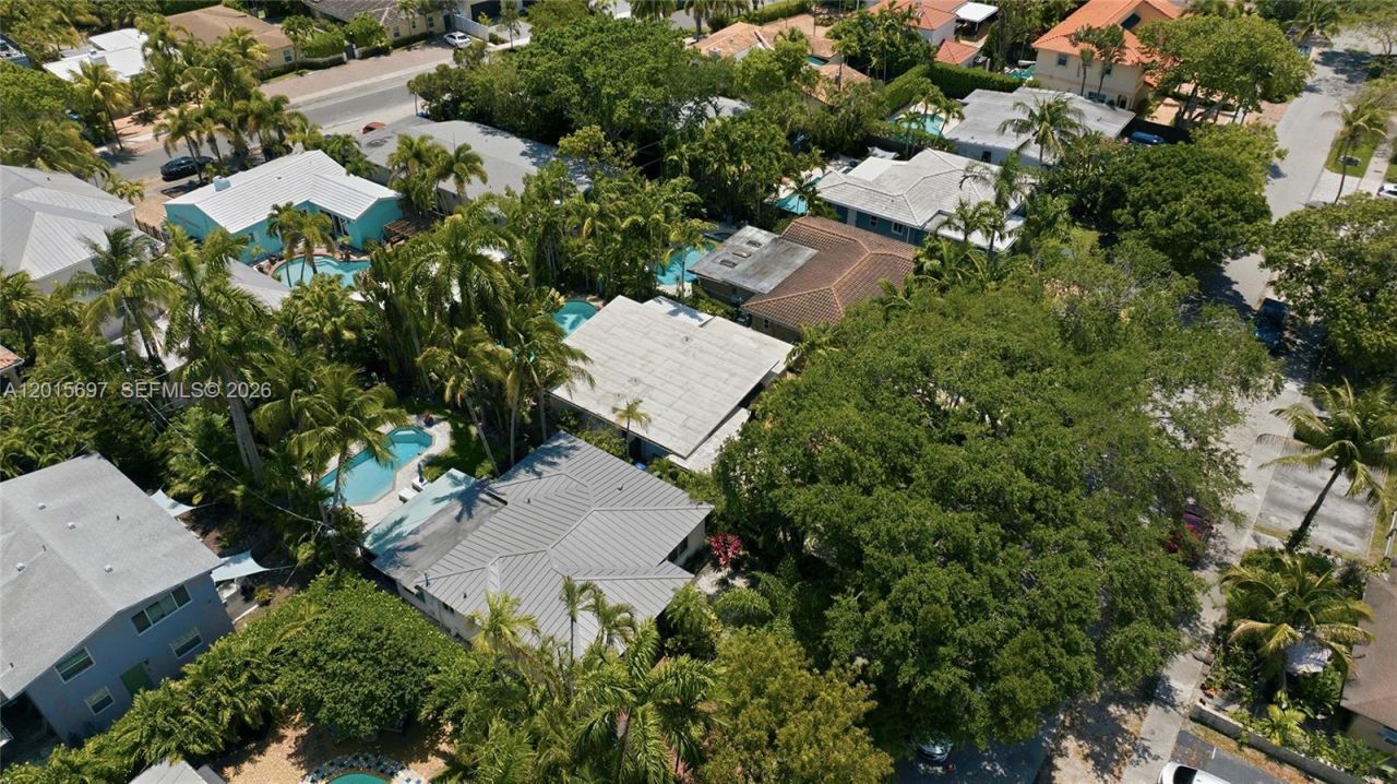 636 NE 17th Ter, Fort Lauderdale, FL 33304 Photo