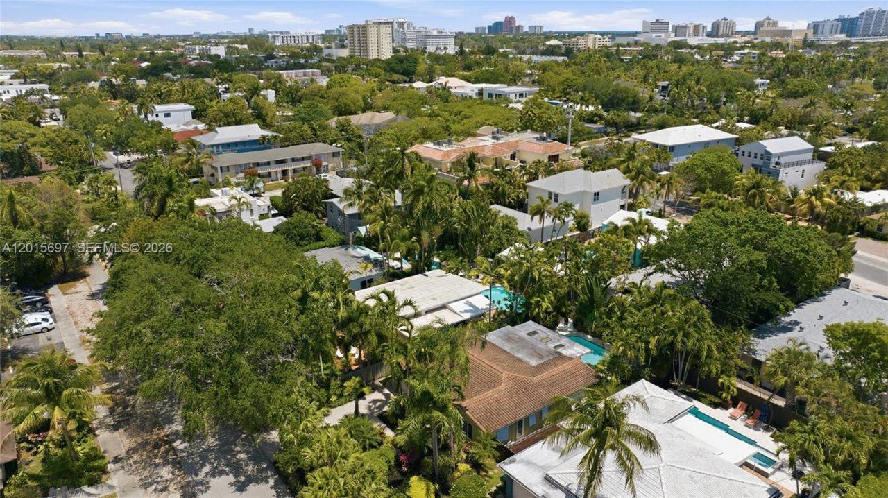 636 NE 17th Ter, Fort Lauderdale, FL 33304 Photo