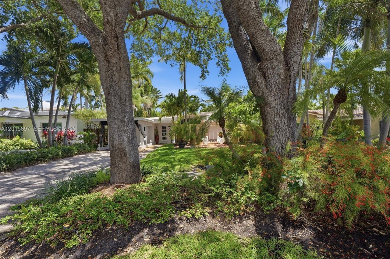 636 NE 17th Ter, Fort Lauderdale, FL 33304 Photo