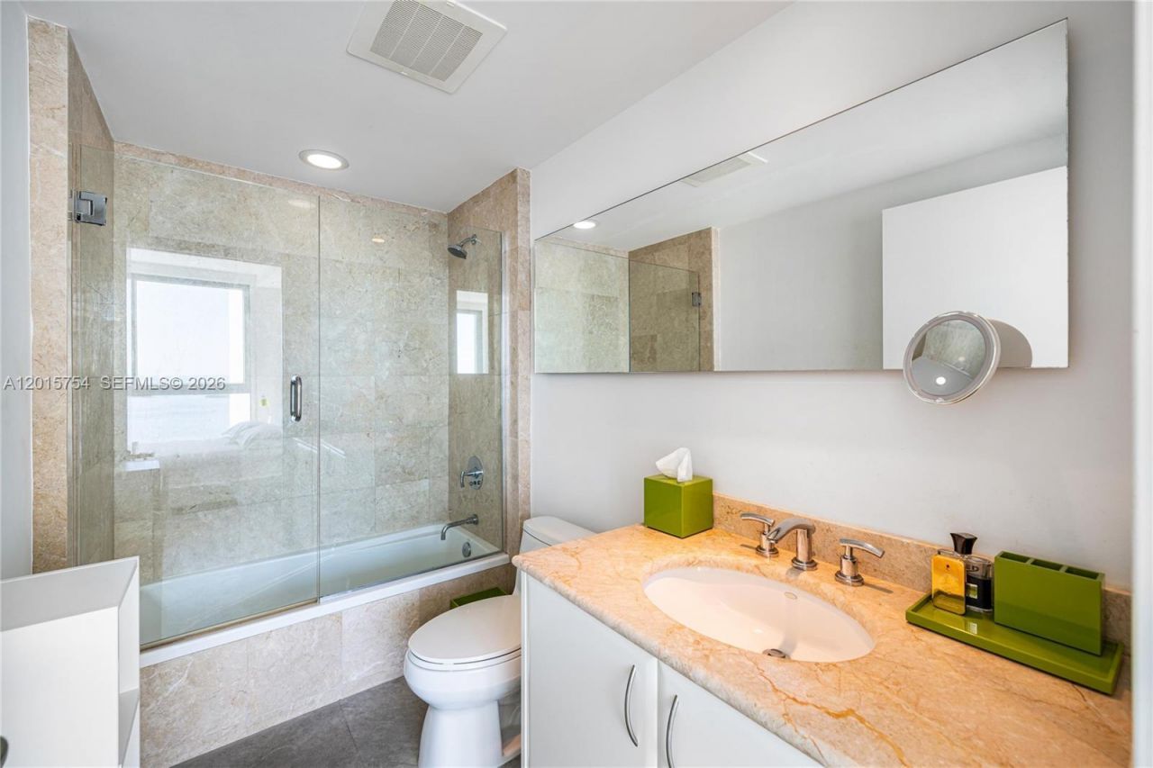 1331 Brickell Bay Dr , Unit 4003, Miami, FL 33131 Photo
