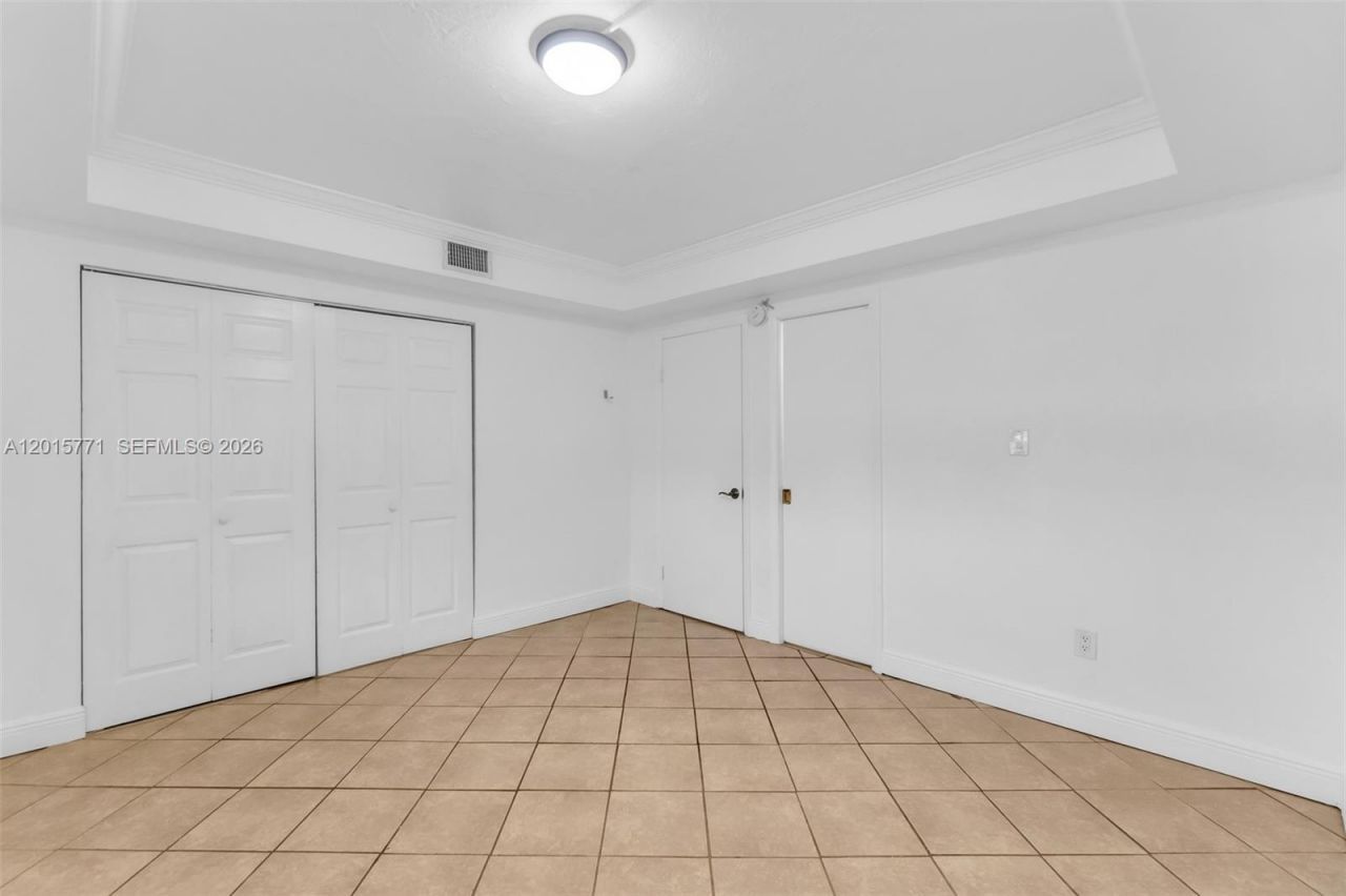 10903 N Kendall Dr, Unit 222, Miami, FL 33176 Photo