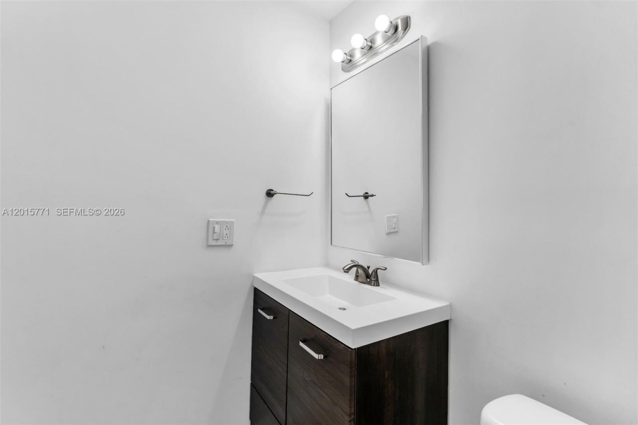 10903 N Kendall Dr, Unit 222, Miami, FL 33176 Photo