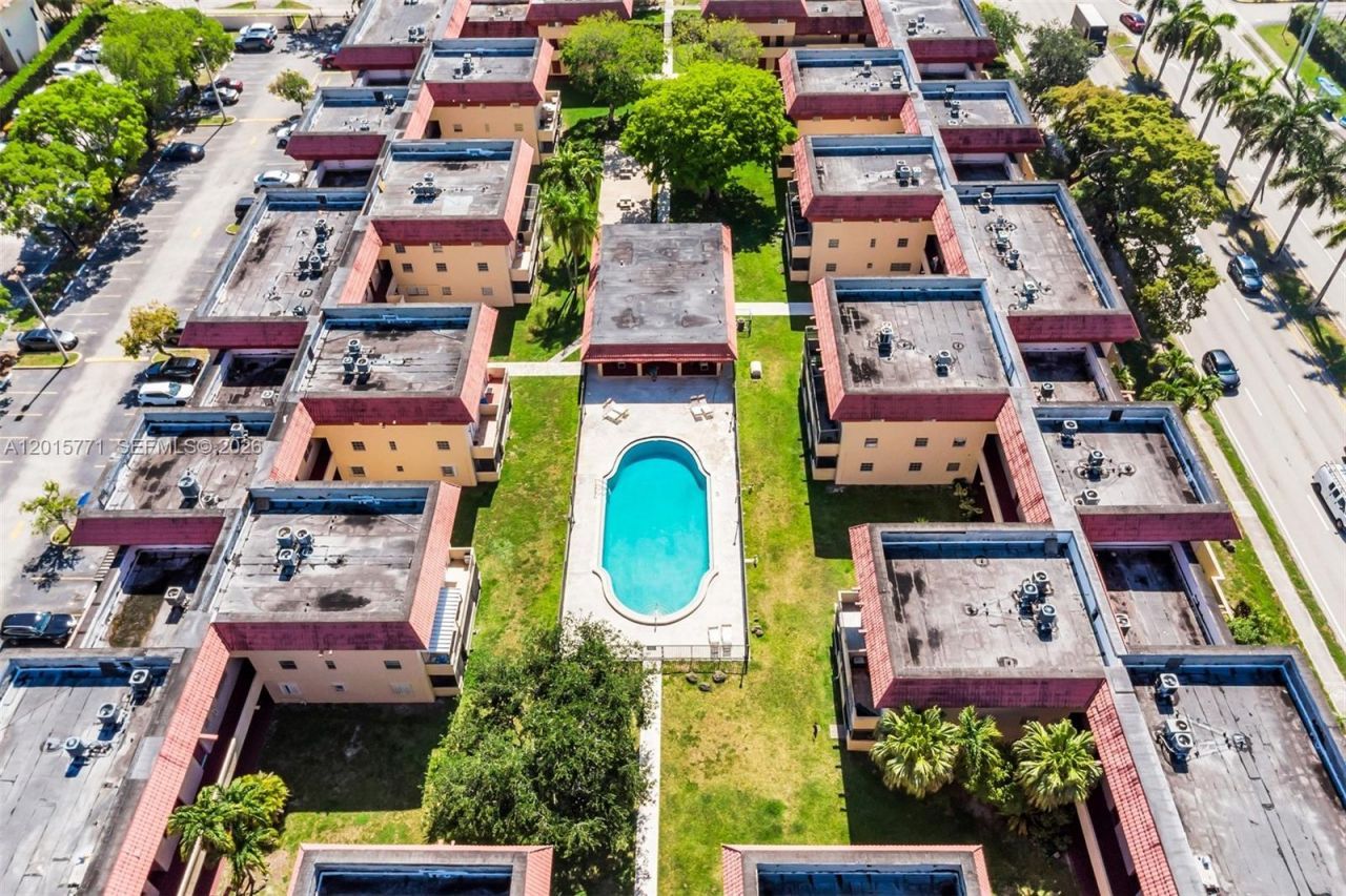 10903 N Kendall Dr, Unit 222, Miami, FL 33176 Photo