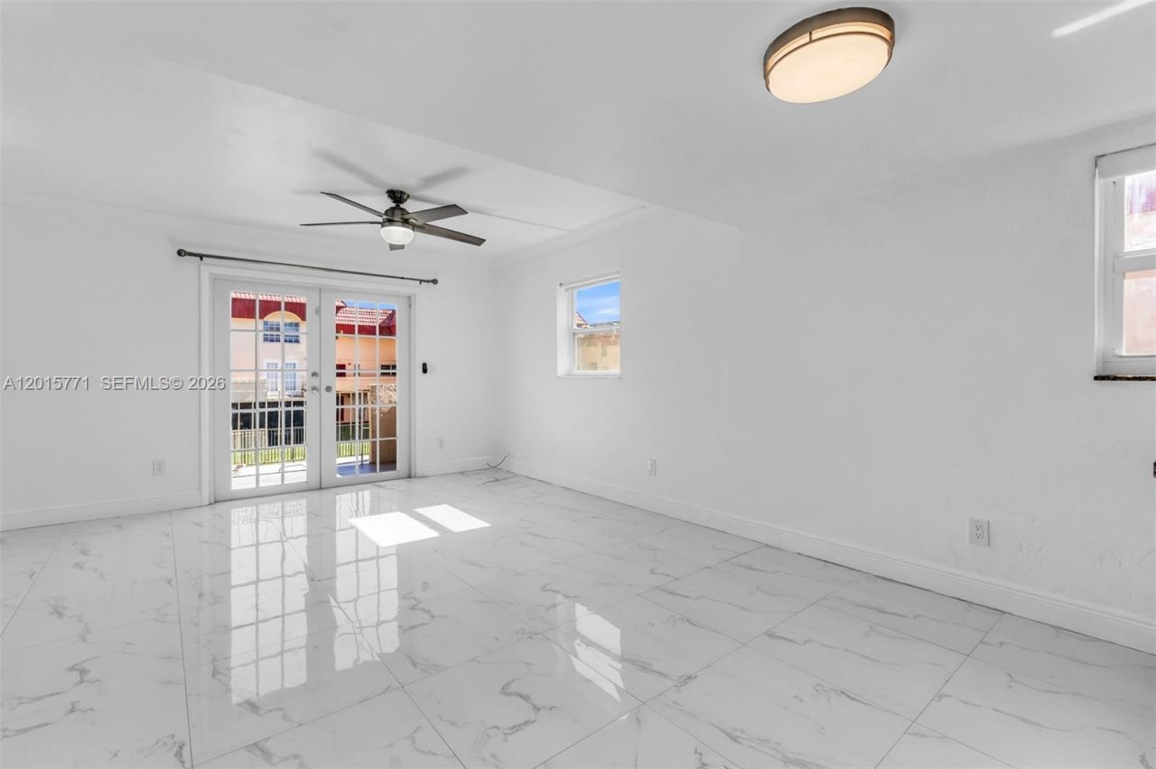 10903 N Kendall Dr, Unit 222, Miami, FL 33176 Photo