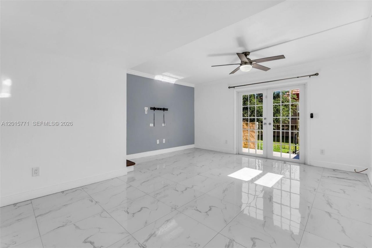 10903 N Kendall Dr, Unit 222, Miami, FL 33176 Photo