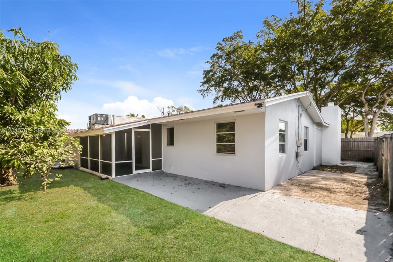 401 Superior Pl, West Palm Beach, FL 33409 Photo