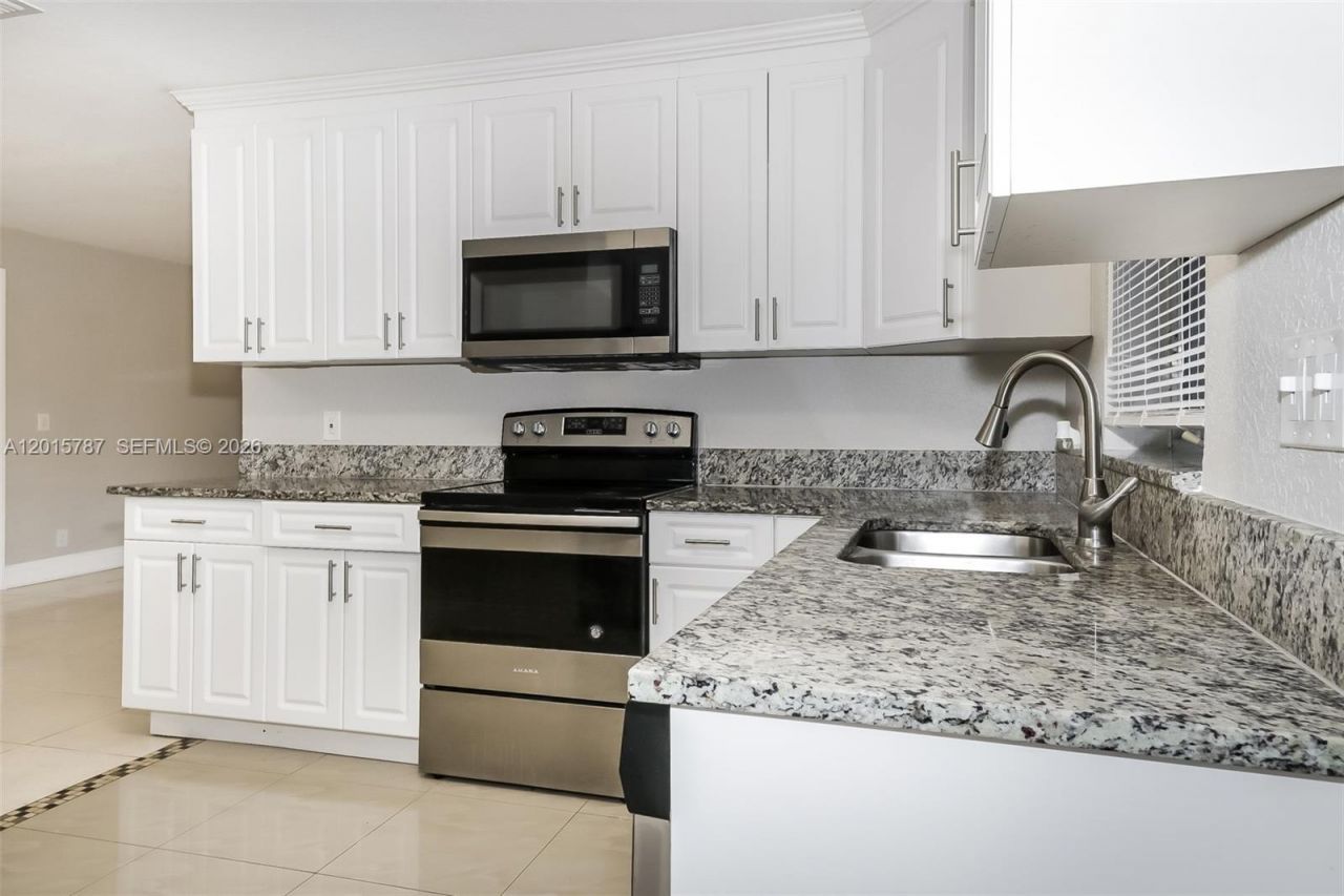 401 Superior Pl, West Palm Beach, FL 33409 Photo