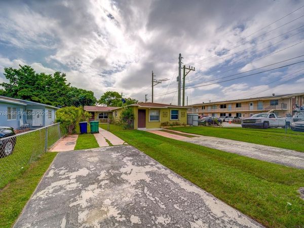 7358 - 7360 SW 23rd St, Miami, FL 33155