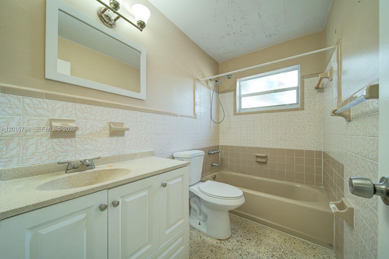 7358 - 7360 SW 23rd St, Miami, FL 33155 Photo