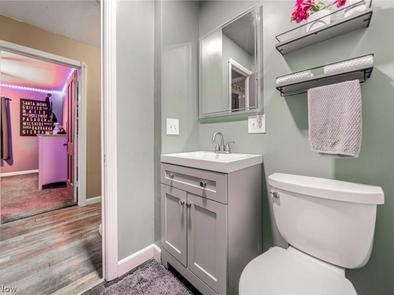 9011 Torrance Avenue, Brooklyn, OH 44144 Photo 19