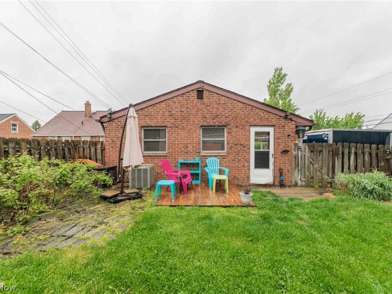 9011 Torrance Avenue, Brooklyn, OH 44144 Photo 30