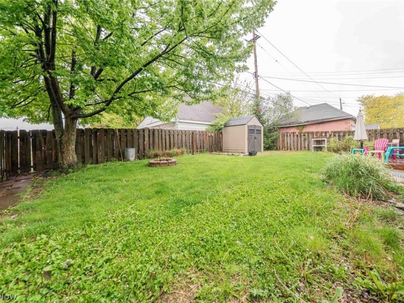 9011 Torrance Avenue, Brooklyn, OH 44144 Photo 31
