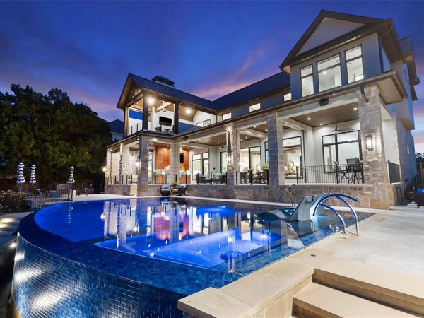 106 Diamond Hill DR, Horseshoe Bay, TX 78657