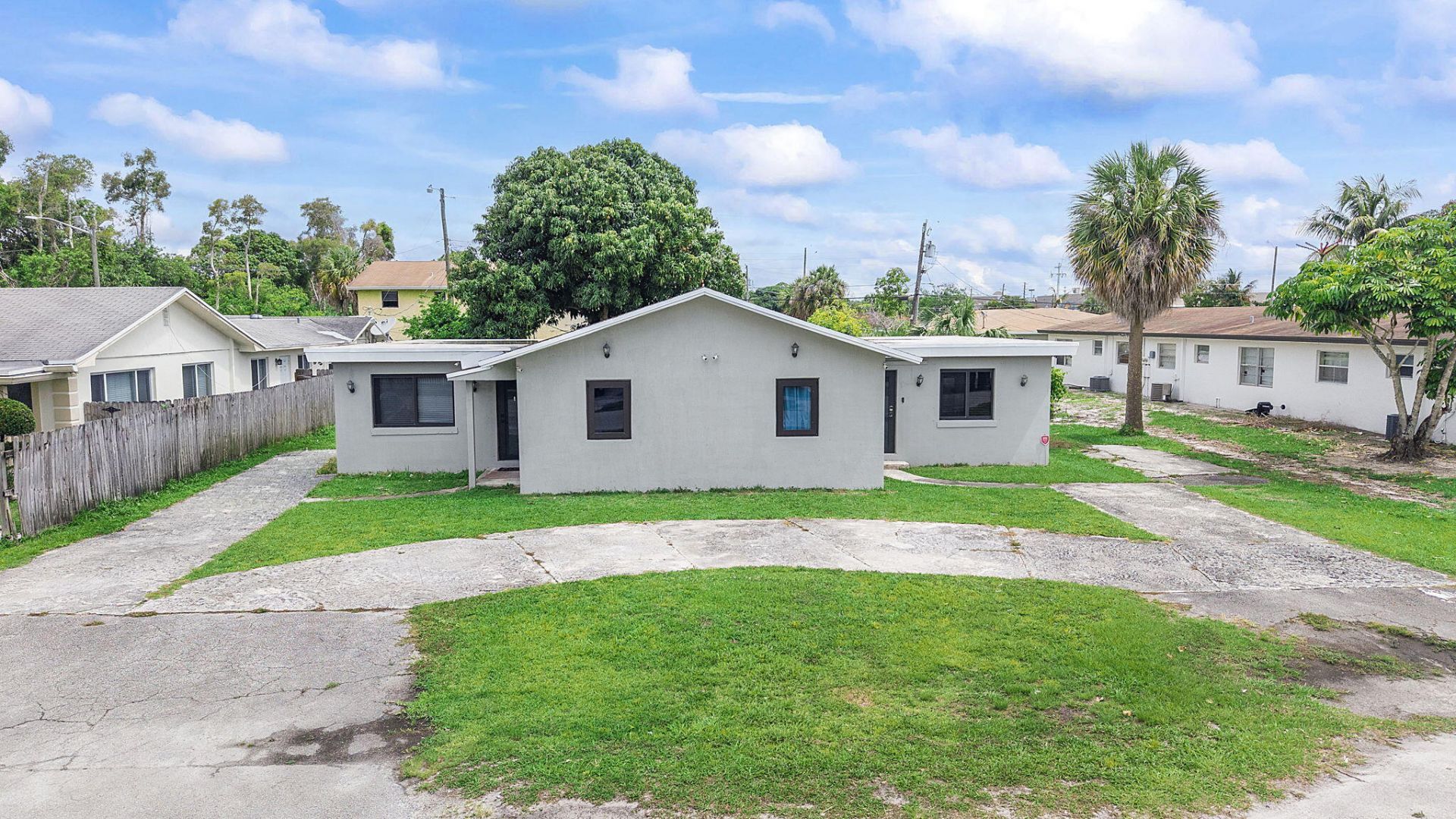 4727 Myrtle Lane, West Palm Beach, FL 33417 Photo