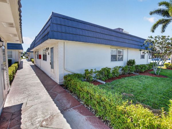 102 E Waterford E, Unit 102, Delray Beach, FL 33446