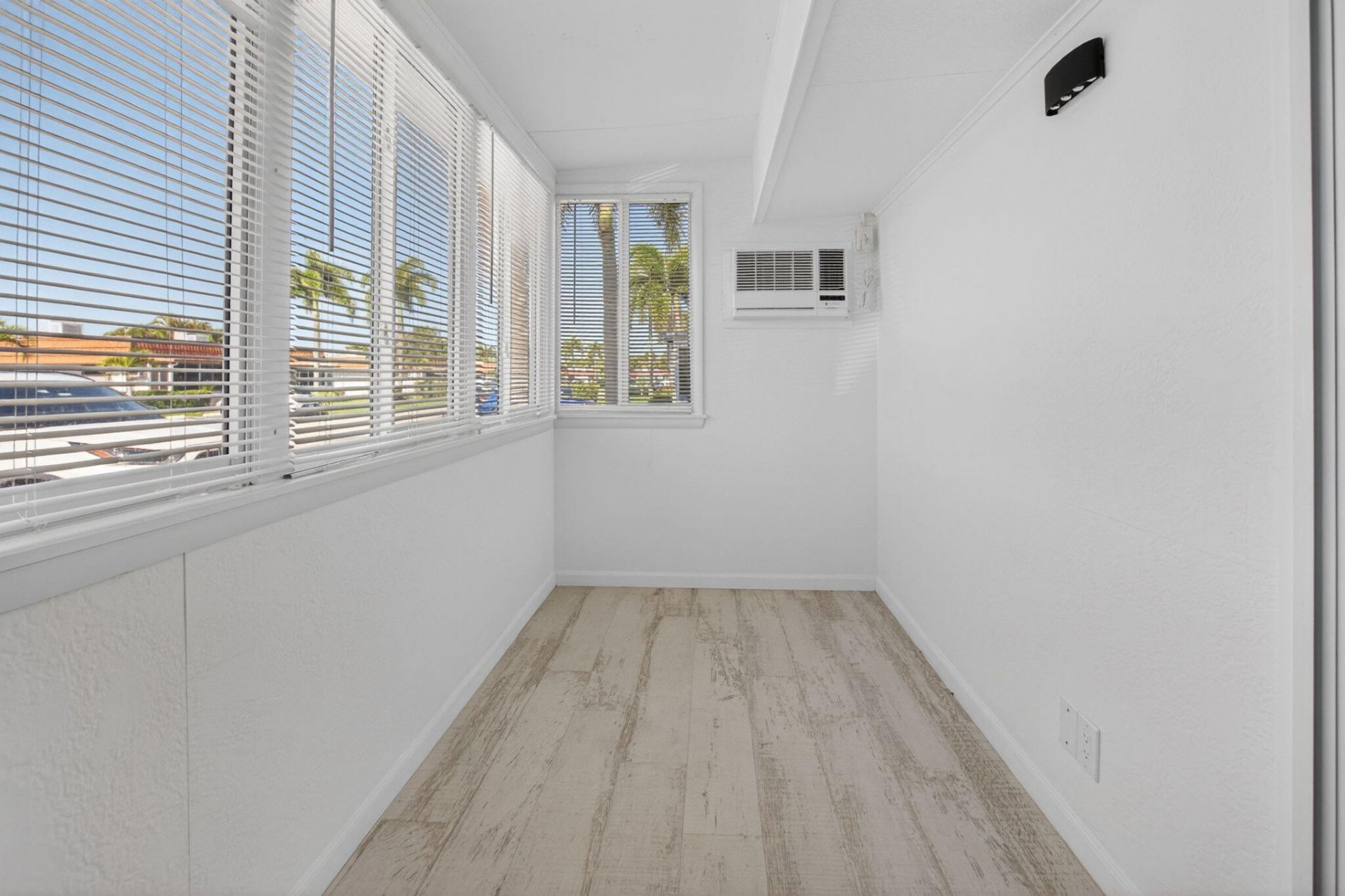 102 E Waterford E, Unit 102, Delray Beach, FL 33446 Photo