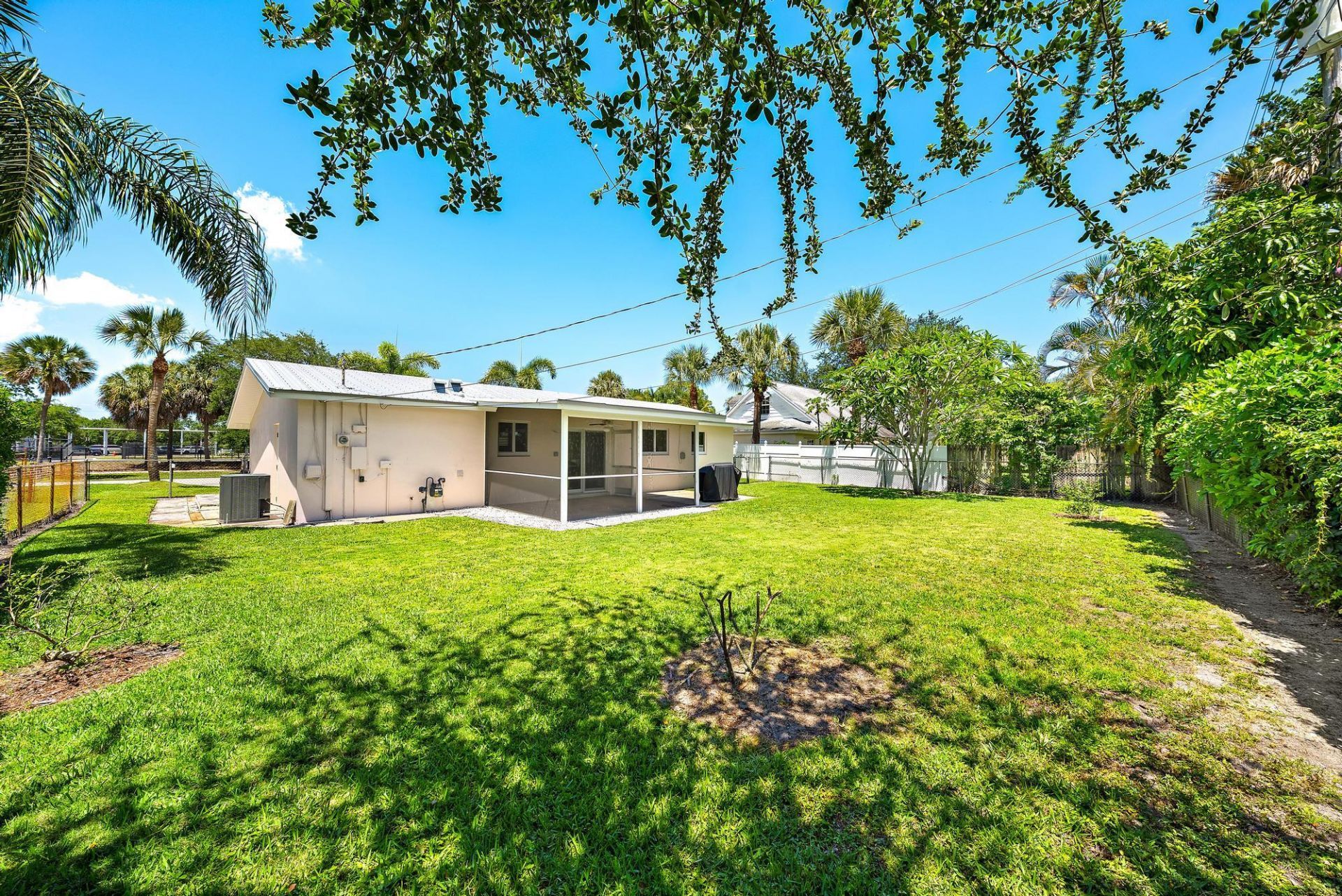 272 Holly Drive, Palm Beach Gardens, FL 33410 Photo