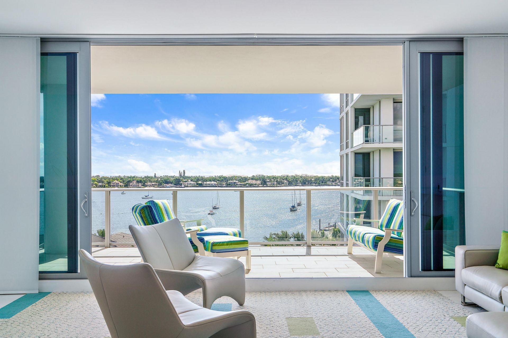 1 Water Club Way, Unit 704, North Palm Beach, FL 33408 Photo