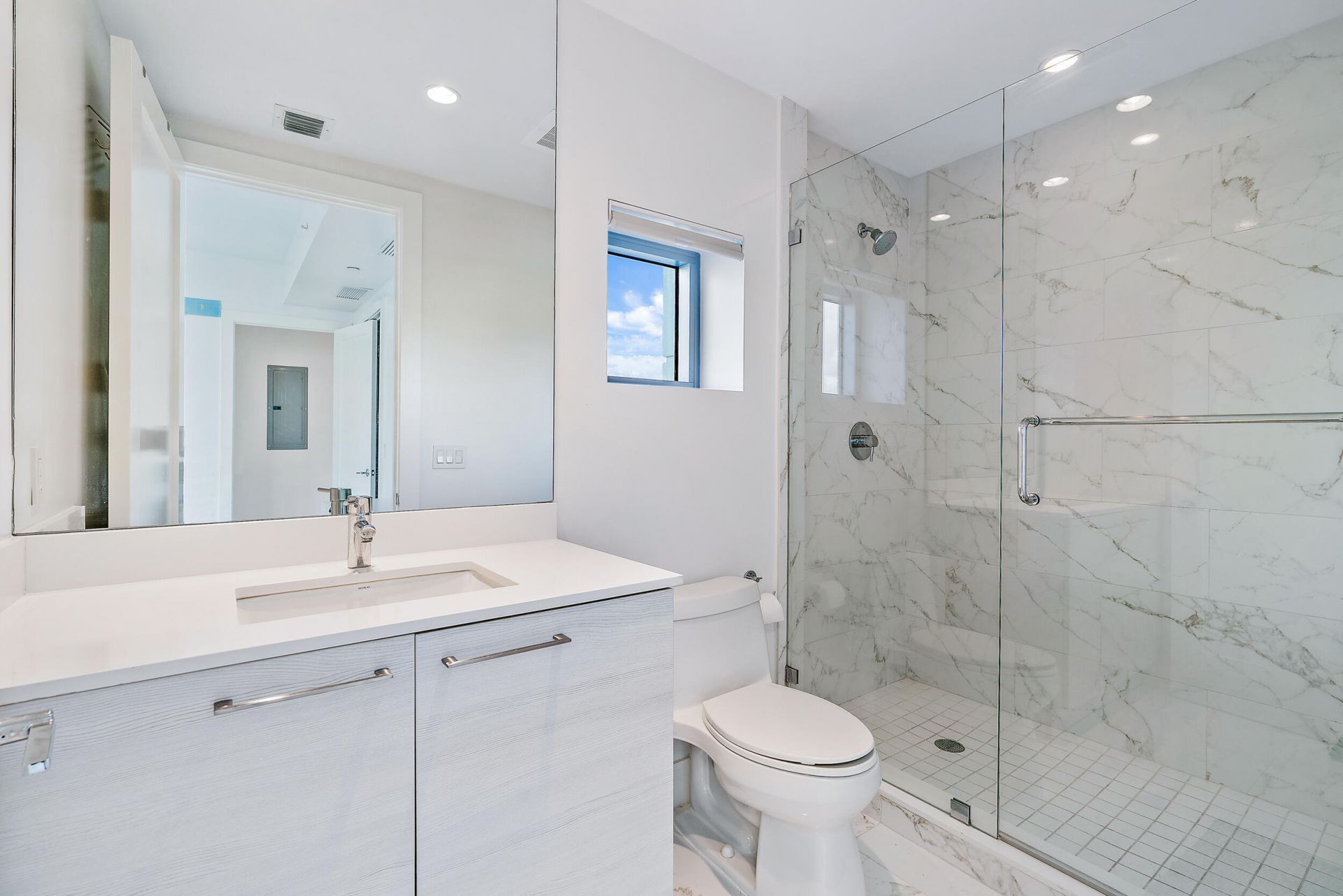1 Water Club Way, Unit 704, North Palm Beach, FL 33408 Photo