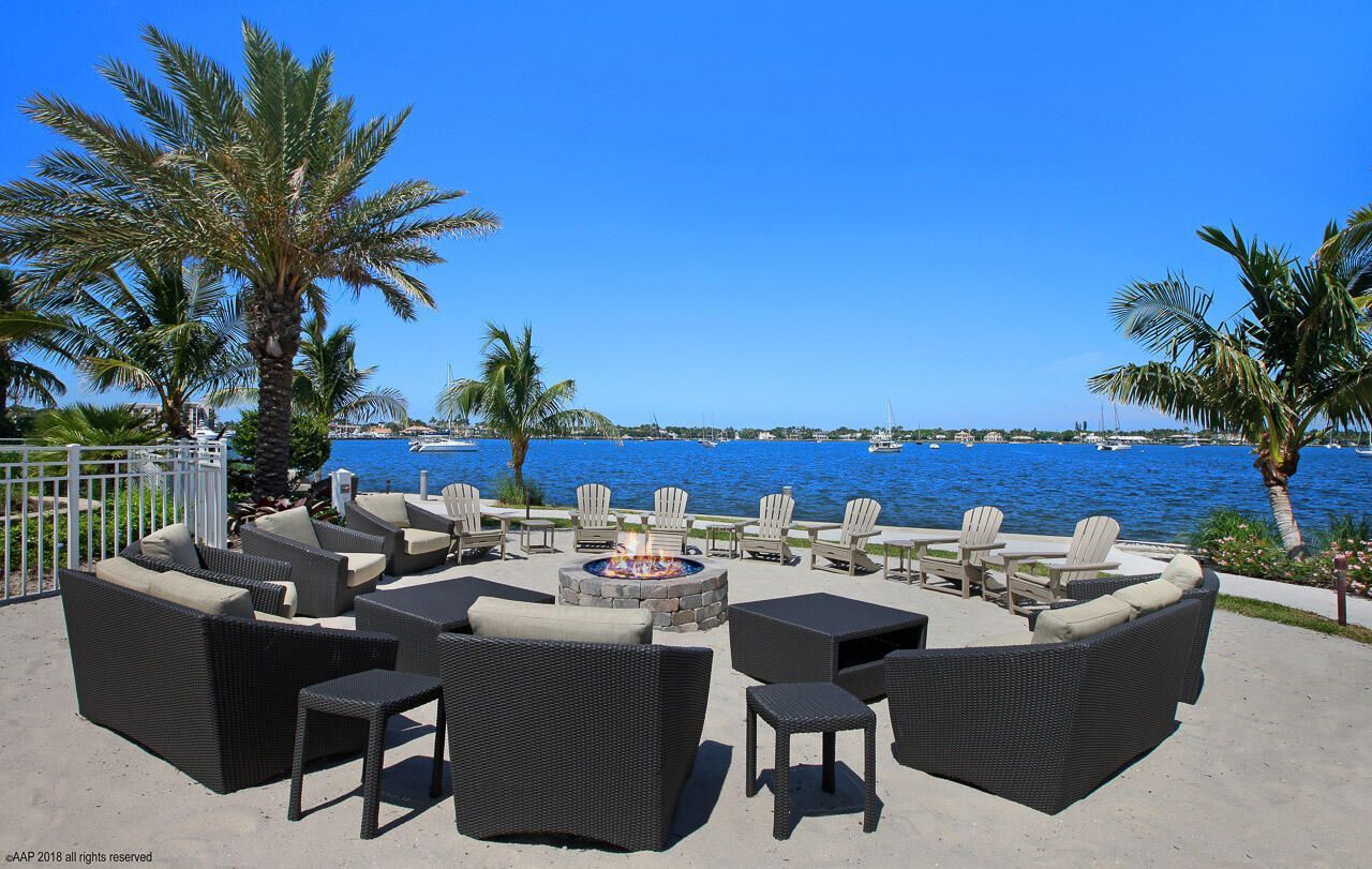 1 Water Club Way, Unit 704, North Palm Beach, FL 33408 Photo