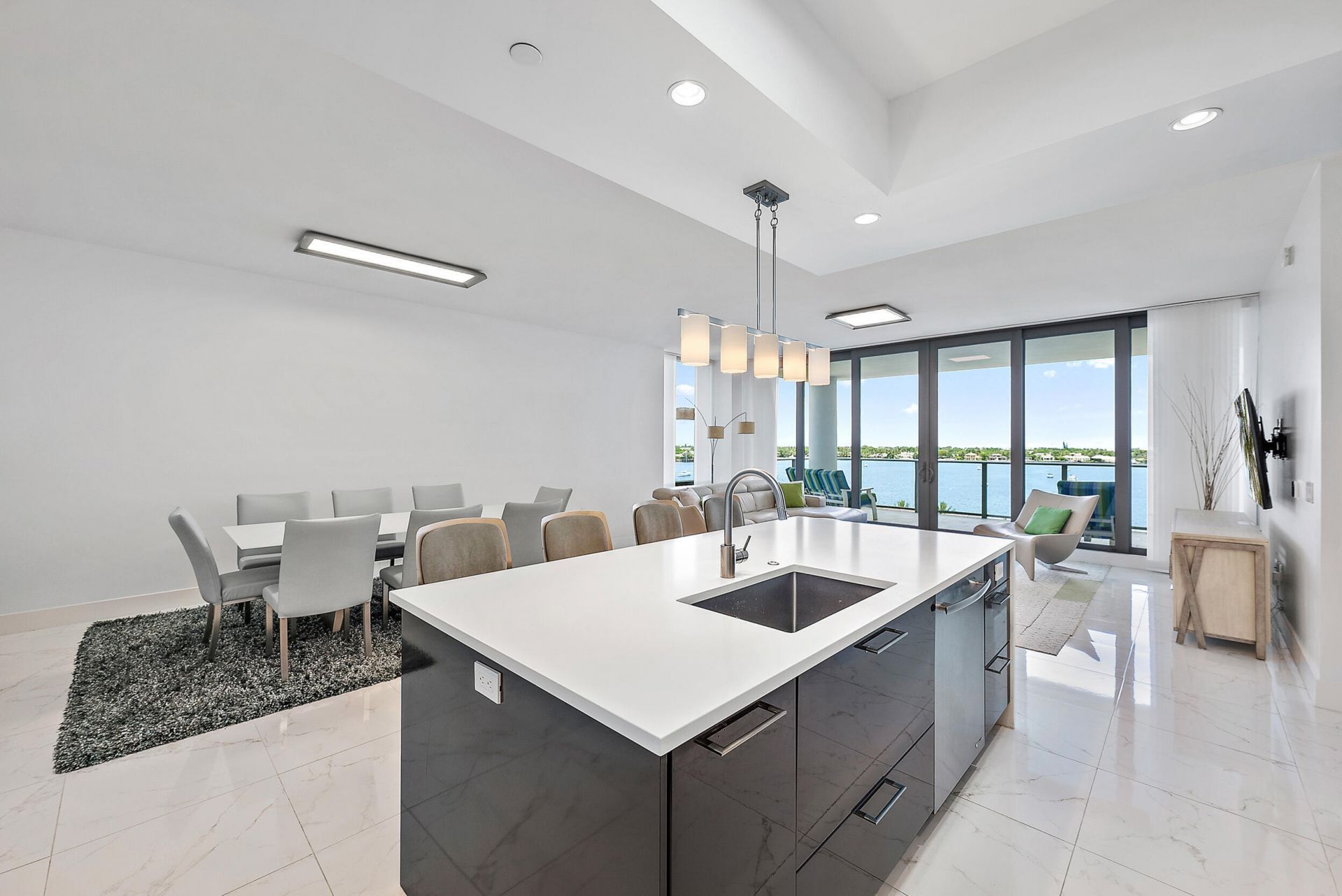 1 Water Club Way, Unit 704, North Palm Beach, FL 33408 Photo