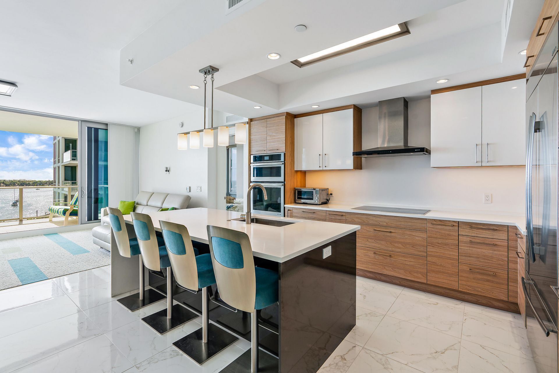 1 Water Club Way, Unit 704, North Palm Beach, FL 33408 Photo