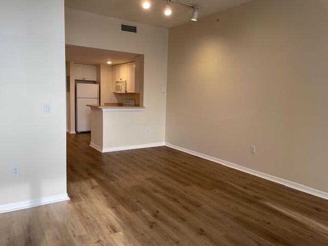 255 Evernia Street, Unit 513, West Palm Beach, FL 33401 Photo