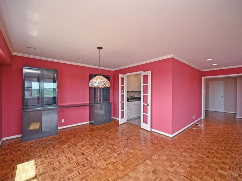 1617 E Mcmillan Street, Unit 501, Cincinnati, OH 45206 Photo 12