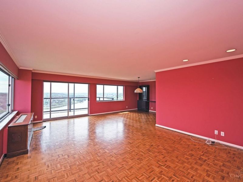 1617 E Mcmillan Street, Unit 501, Cincinnati, OH 45206 Photo 9