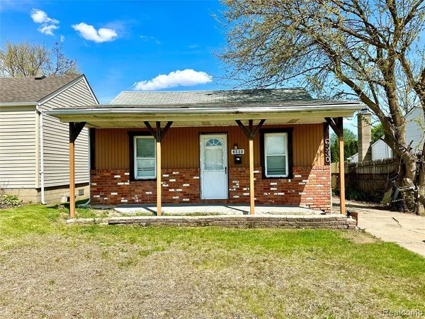 6530 N Gulley Road , Dearborn Heights, MI 48127