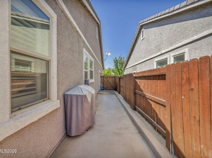 933 Silver Coyote Drive, Sparks, NV 89436 Photo