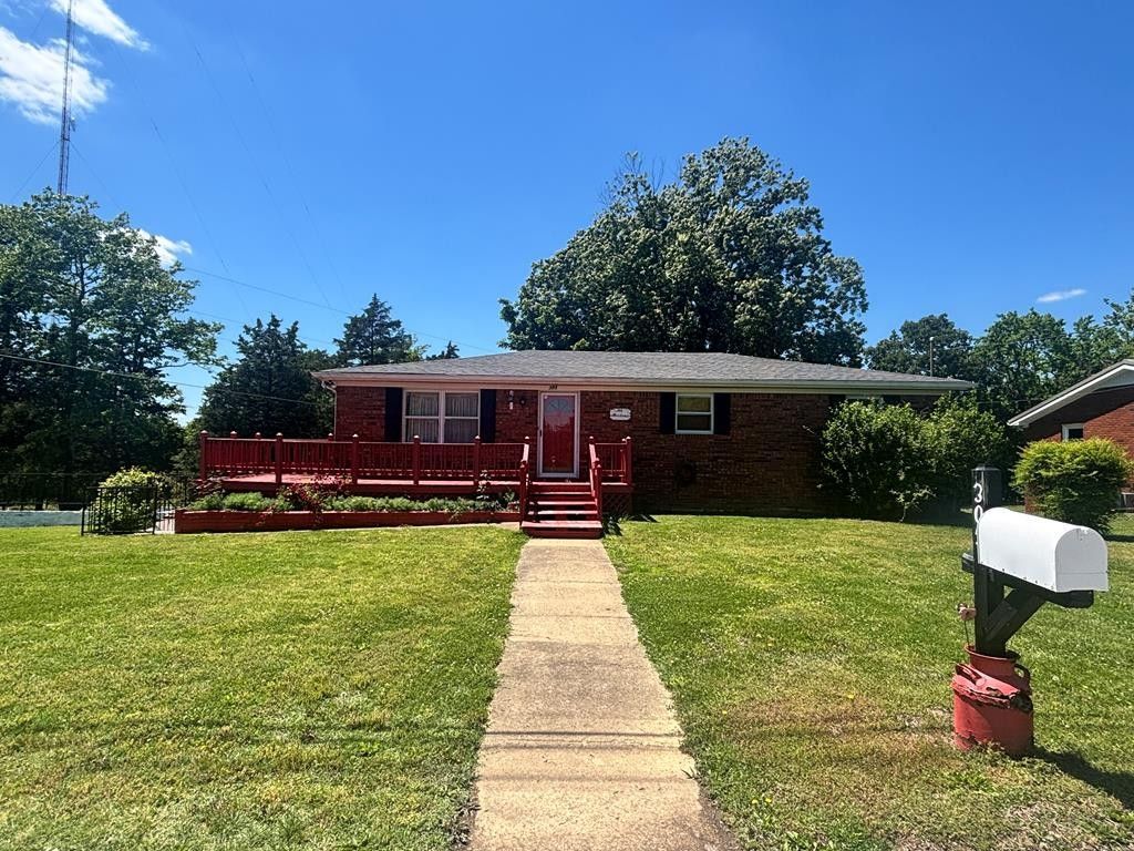 305 Dink Embrys Buttermilk Rd, Hopkinsville, KY 42240 Main Photo