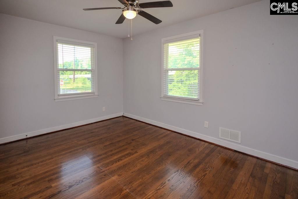 1001 Summerland Drive Photo 15