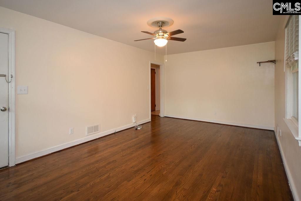 1001 Summerland Drive Photo 4