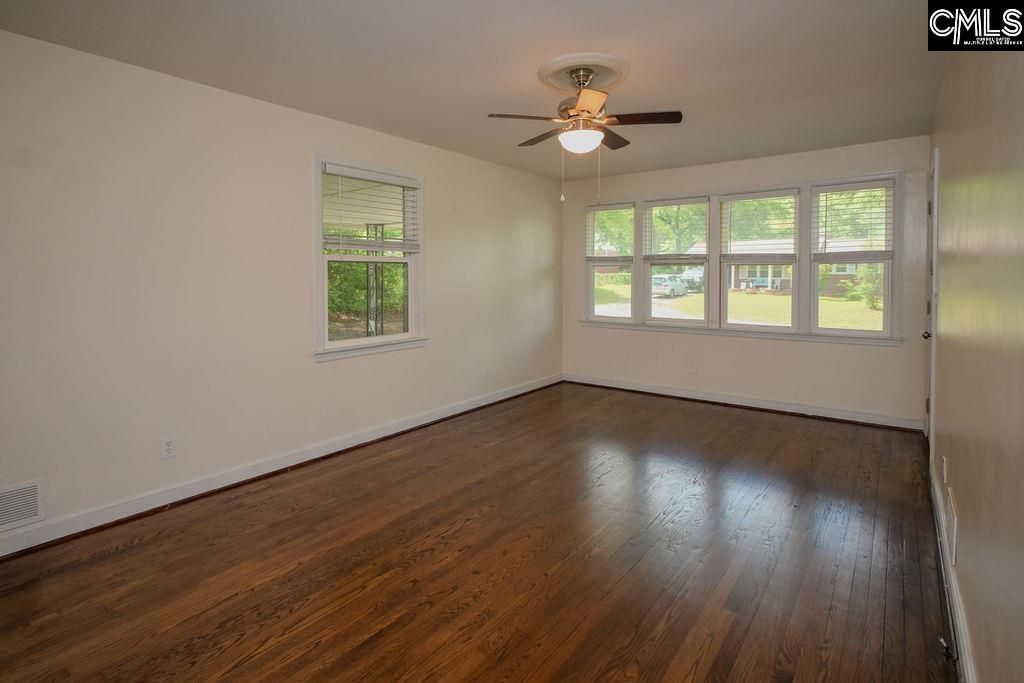 1001 Summerland Drive Photo 5