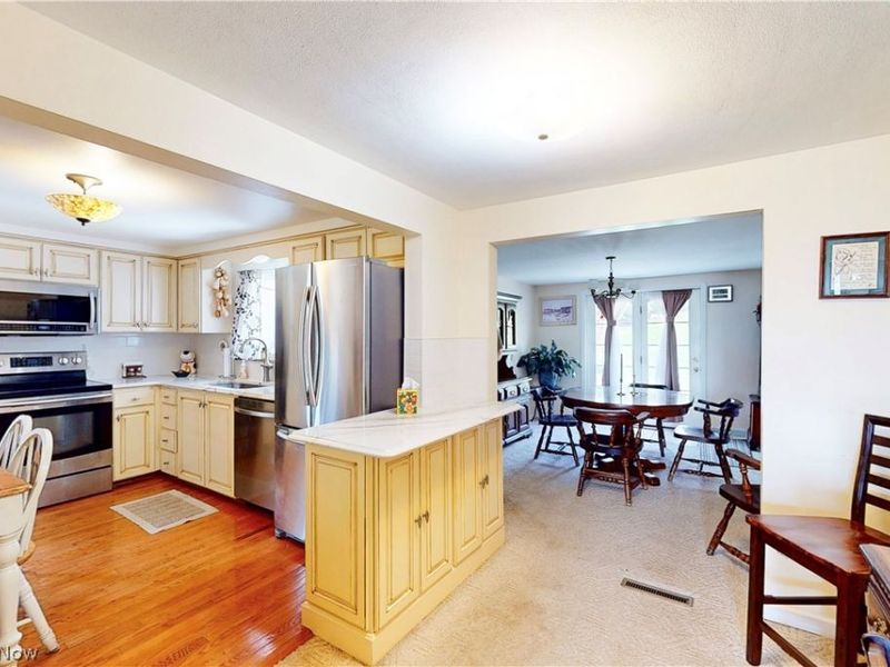 2711 Whitehaven Boulevard, Steubenville, OH 43952 Photo 5