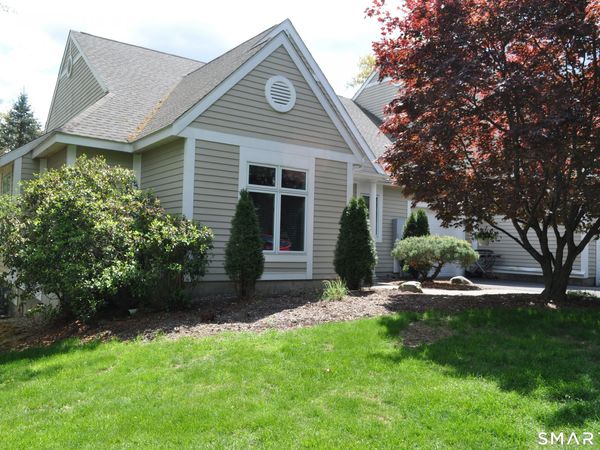 9 Centerbrook, Unit 9, Avon, CT 06001
