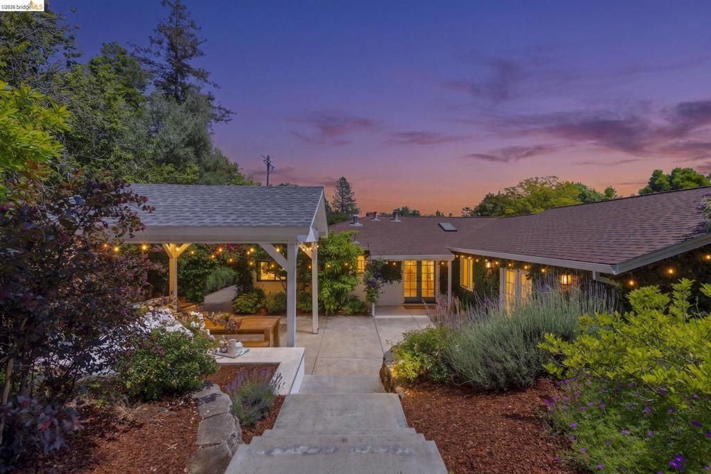 447 Cumberland Dr, Pleasant Hill, CA 94523 Main Photo