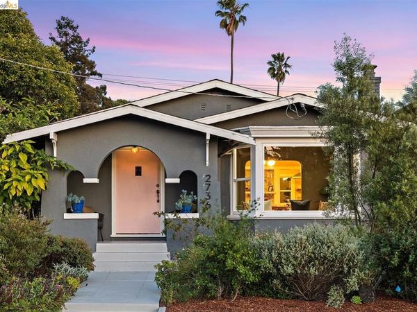 2736 Bartlett St, Oakland, CA 94602
